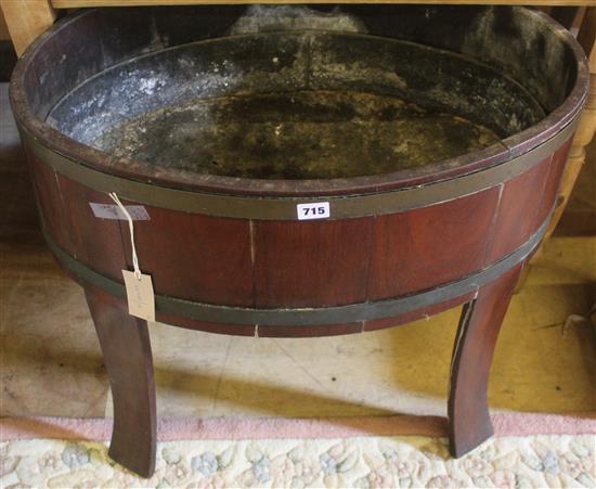 Mahogany oval jardiniere